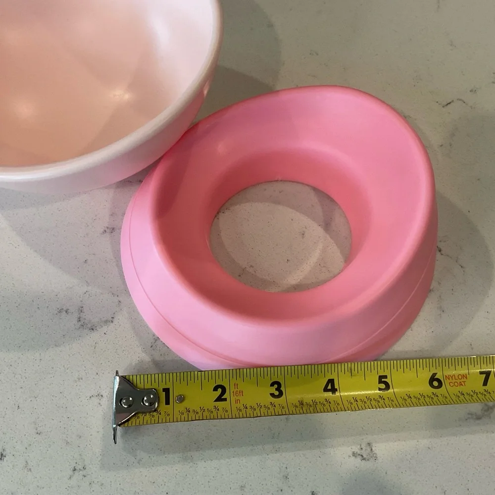 Pet Bowl, Cat/Dog feeder, Non-Slip Bottom Plastic Pet Bowl Pink in Color